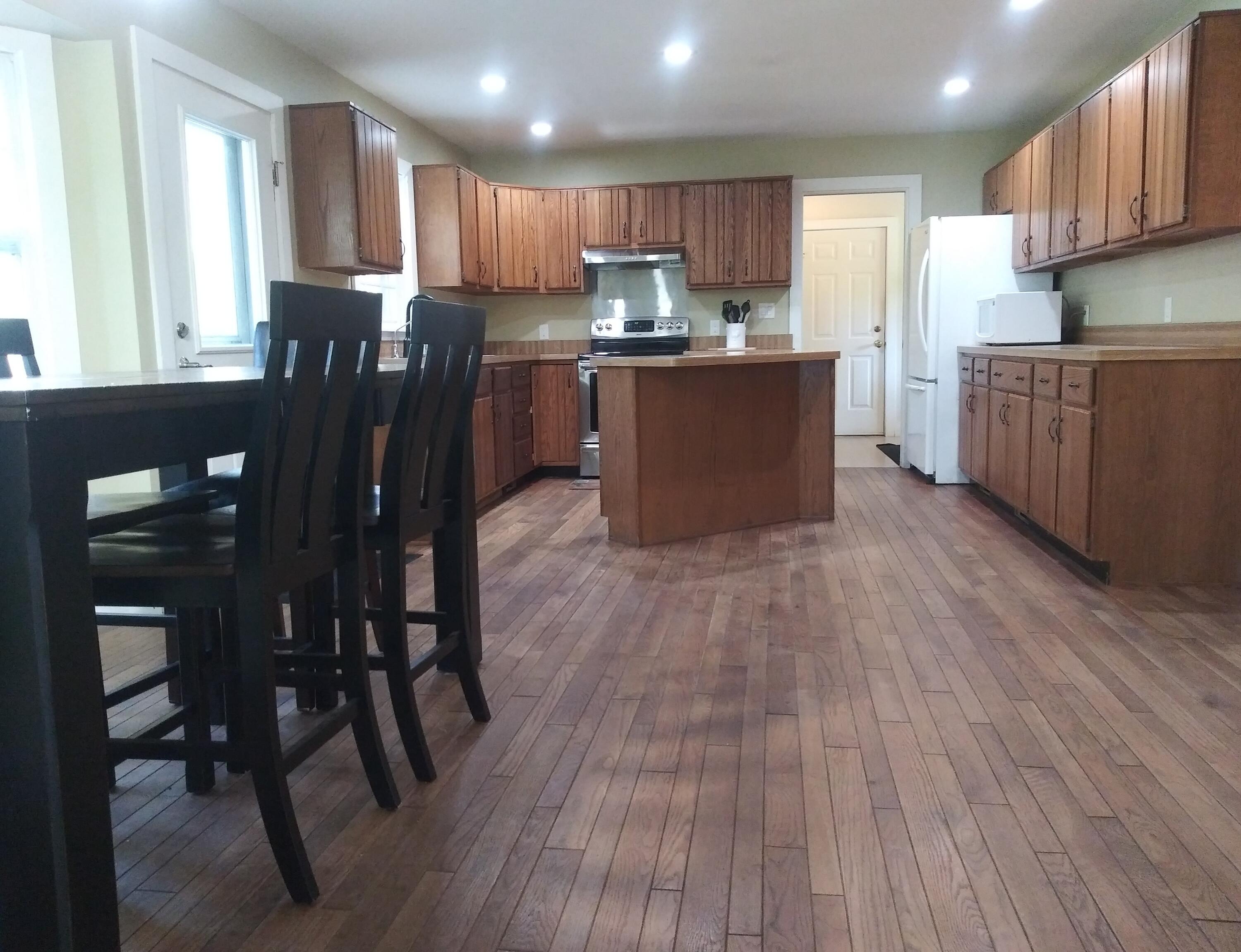2930 McCain Road Jackson, MI 49203 - Photo 8 of 29 Kitchen 25x13