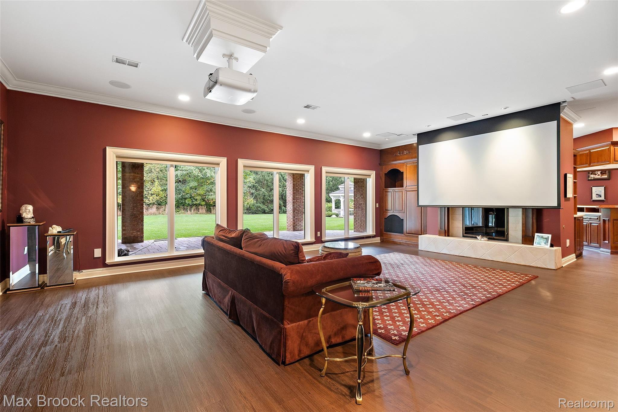 5489 Orchard Ridge Drive Rochester, MI 48306 - Photo 34 of 49 5489 Orchard Ridge Dr MLS-133.jpg
