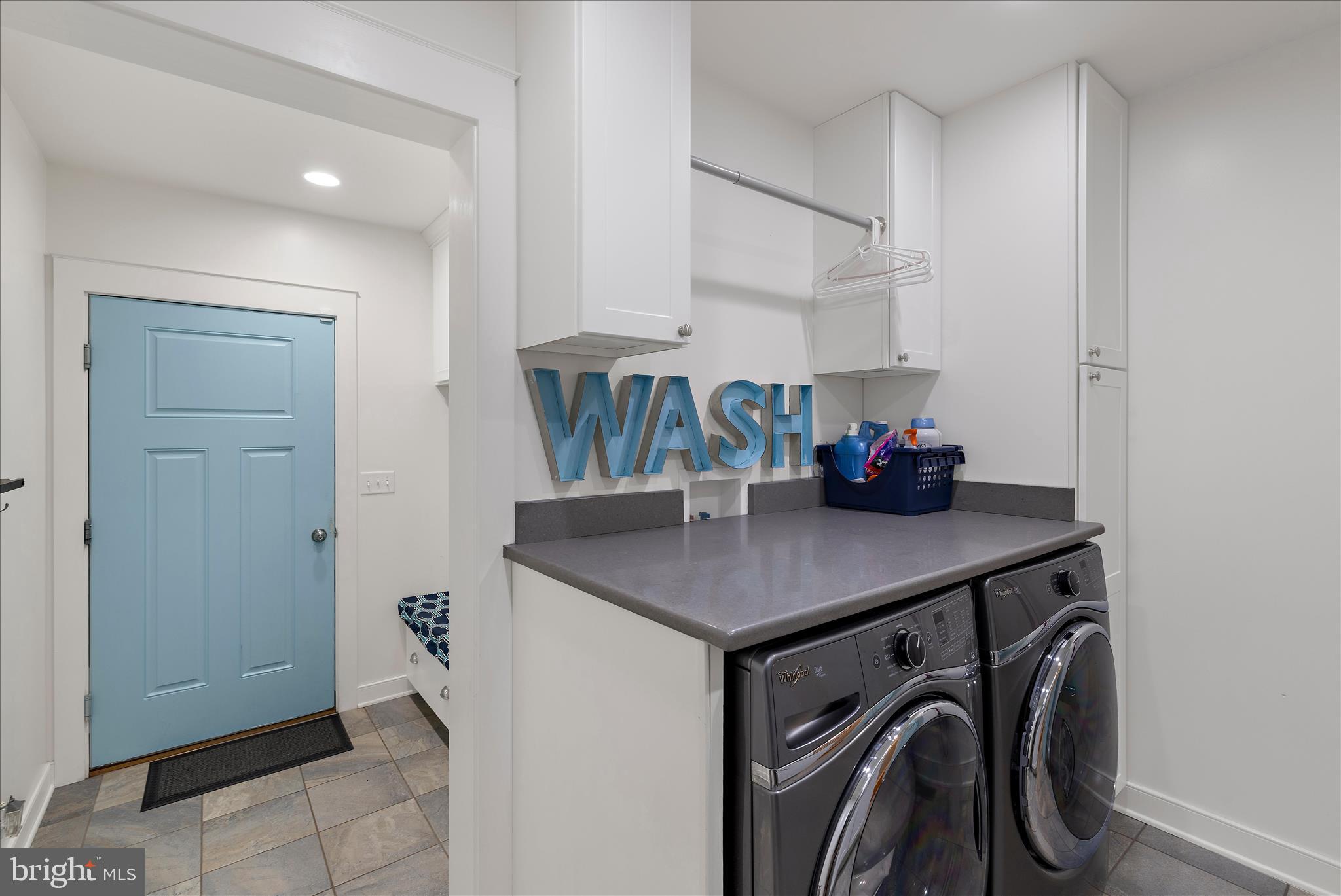 3815 Outrigger Drive Edgewater, MD 21037 - Photo 33 of 114 Main Level Laundry / Mud Room