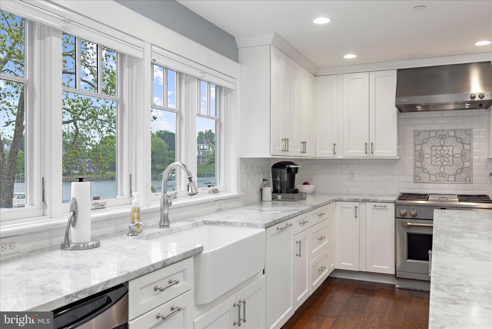 3815 Outrigger Drive Edgewater, MD 21037 - Photo 10 of 114 Kitchen