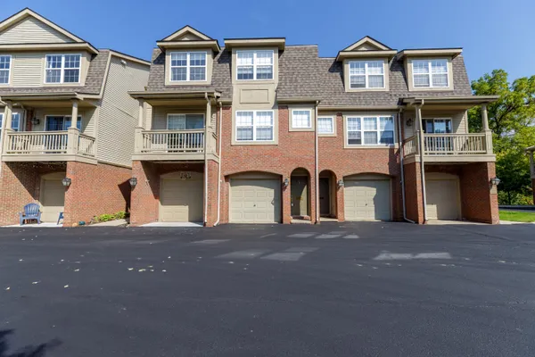 $325,000 | 3057 Barclay Way, Ann Arbor, MI 48105