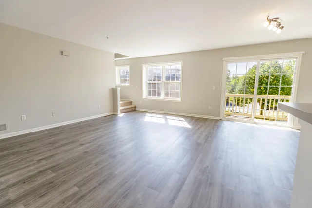 $335,000 | 3057 Barclay Way, Ann Arbor, MI 48105