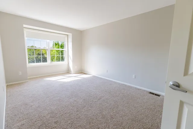 $335,000 | 3057 Barclay Way, Ann Arbor, MI 48105