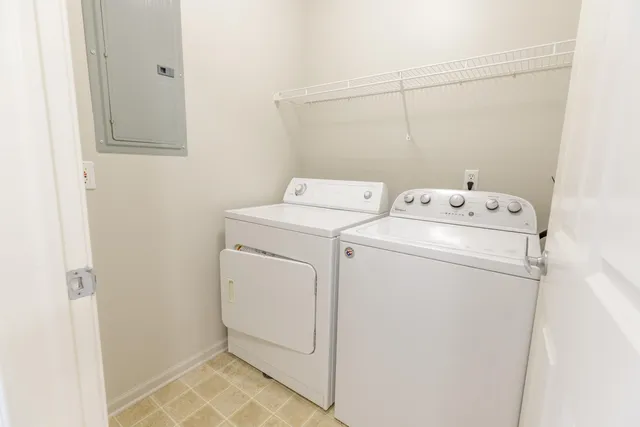 $335,000 | 3057 Barclay Way, Ann Arbor, MI 48105