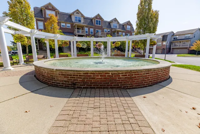 $335,000 | 3057 Barclay Way, Ann Arbor, MI 48105