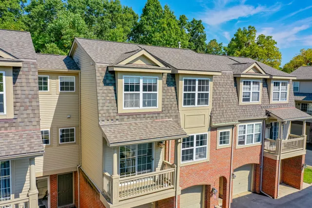 $335,000 | 3057 Barclay Way, Ann Arbor, MI 48105