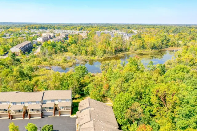 $335,000 | 3057 Barclay Way, Ann Arbor, MI 48105