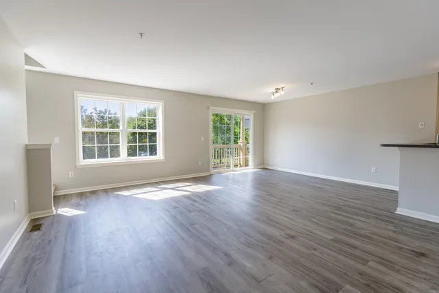 $335,000 | 3057 Barclay Way, Ann Arbor, MI 48105