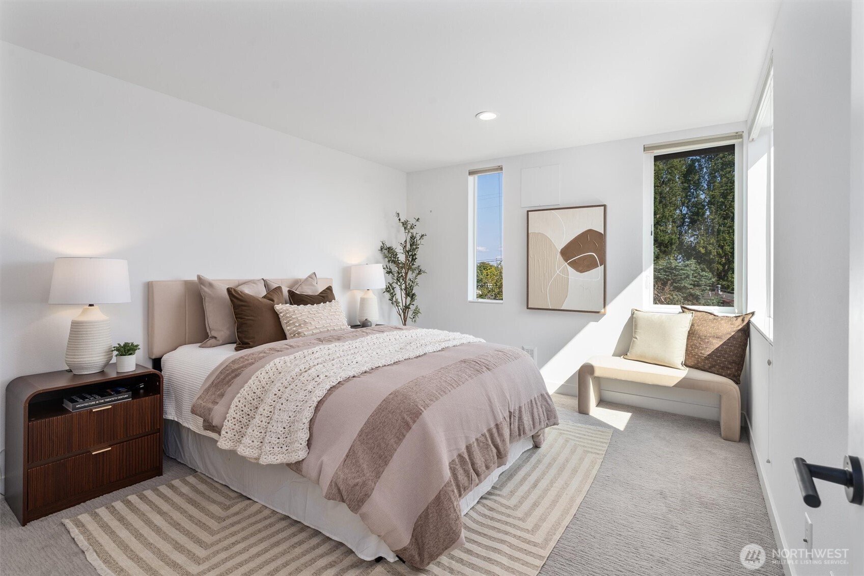 4521 Sunnyside Avenue North, Unit A Seattle, WA 98103 - Photo 16 of 29