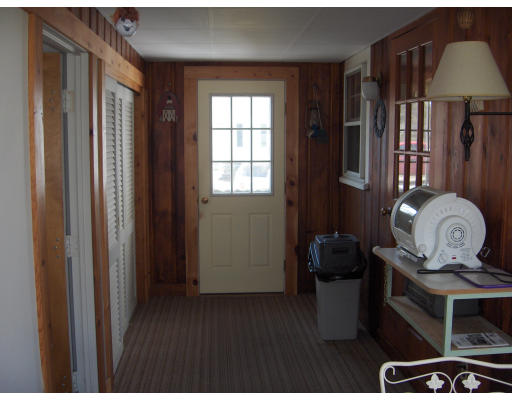 71 Thompson Road Weymouth, MA 02191 - Photo 13 of 21