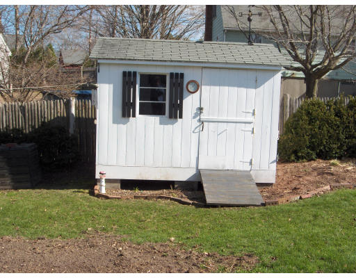 71 Thompson Road Weymouth, MA 02191 - Photo 18 of 21