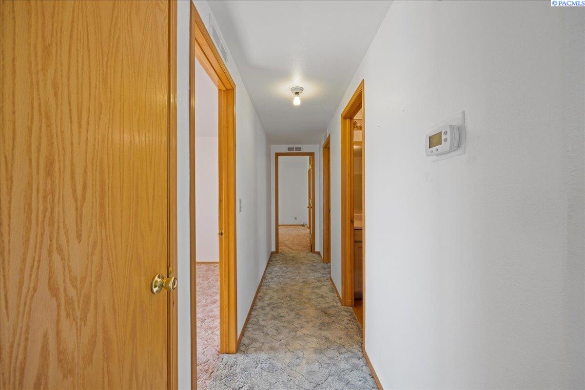 1100 South Euclid Road, Unit 52 Grandview, WA 98930 - Photo 16 of 31 Gallery Image 16