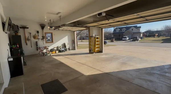 $489,900 | 1800 Kingtree Drive, Morris, IL 60450