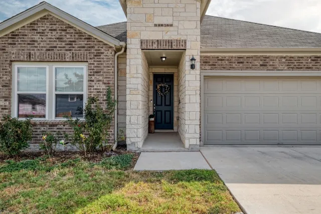 $2,200 | 19425 Forman Drive, Pflugerville, TX 78660