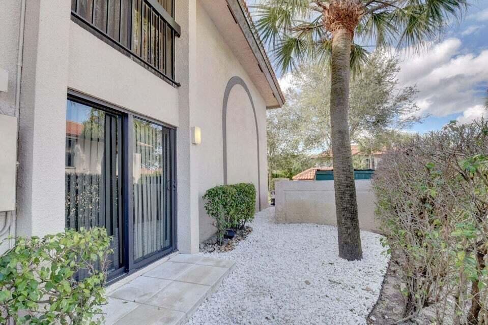 400 Club Circle, Unit 101 Boca Raton, FL 33487 - Photo 35 of 47 20201227155454774047000000-o