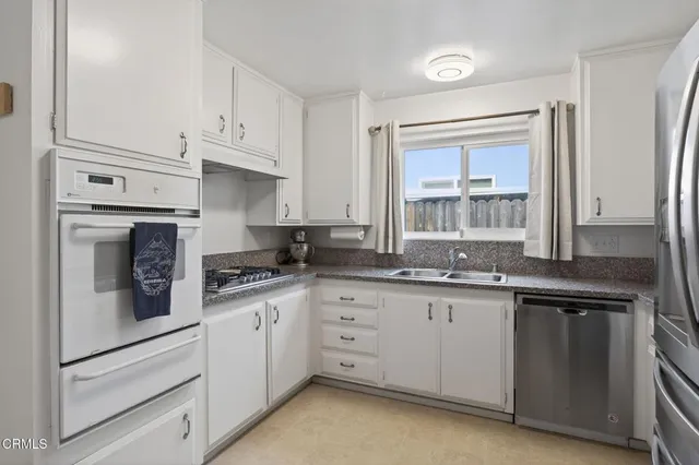 $879,000 | 404 MacKay Avenue, Ventura, CA 93004