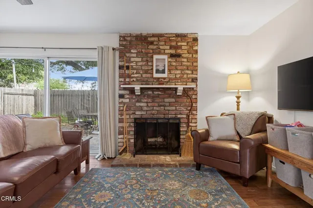 $879,000 | 404 MacKay Avenue, Ventura, CA 93004