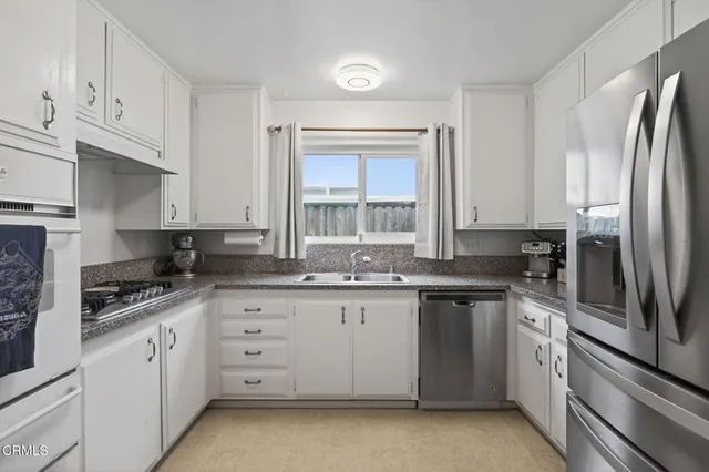 $879,000 | 404 MacKay Avenue, Ventura, CA 93004