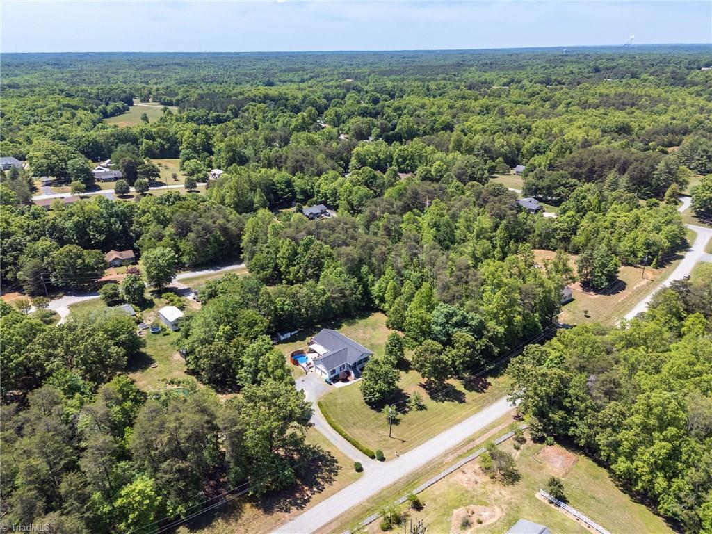 272 Victoria Circle Madison, NC 27025 - Photo 34 of 39