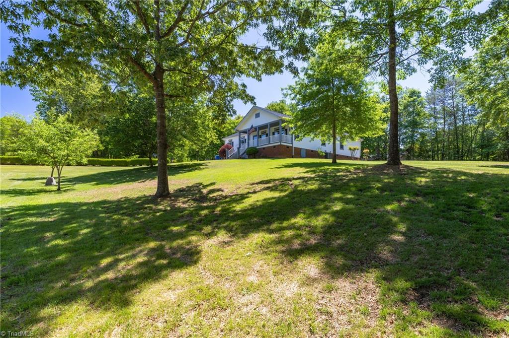 272 Victoria Circle Madison, NC 27025 - Photo 5 of 39