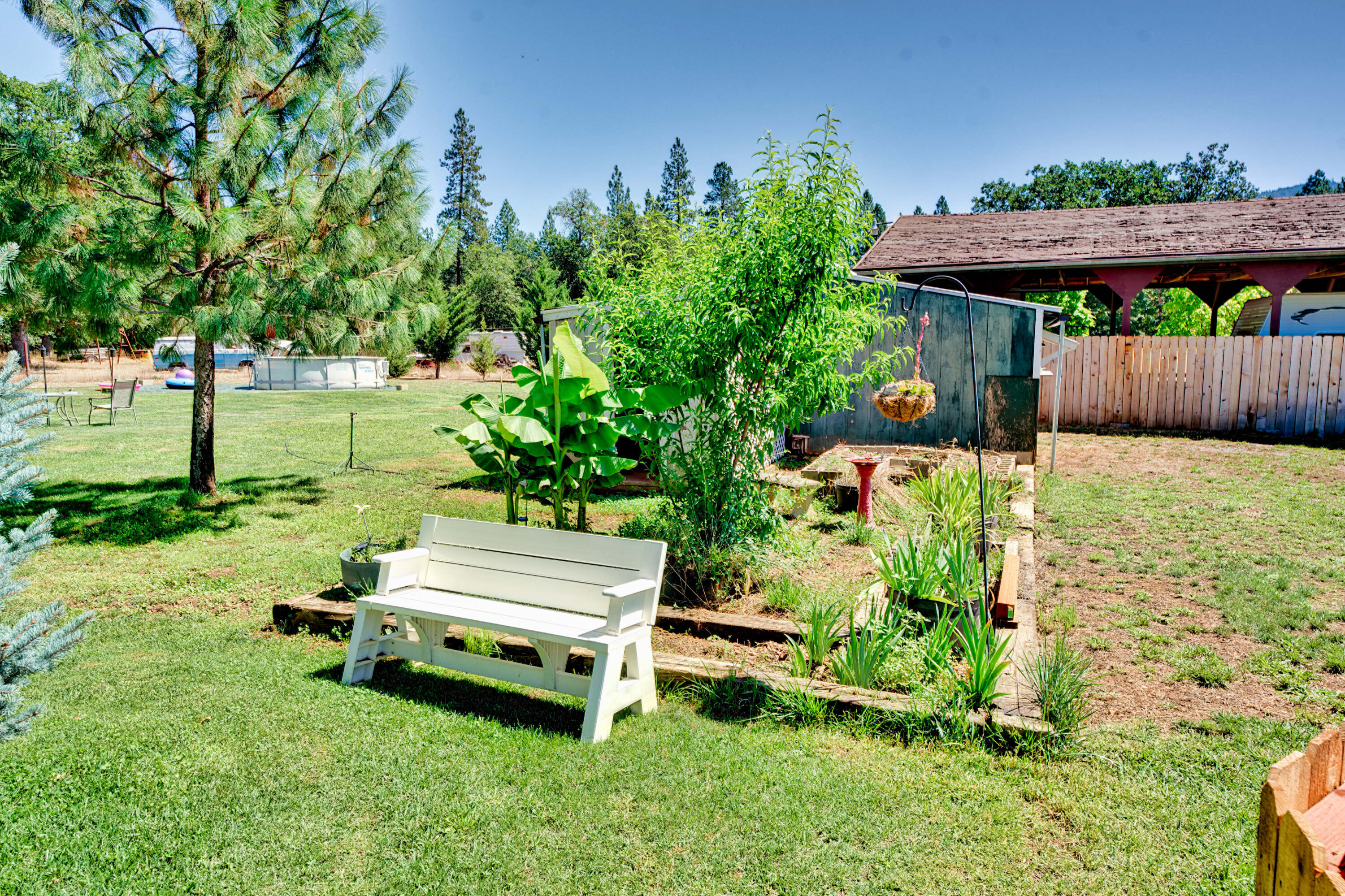 2061 Pine Grove Road Rogue River, OR 97537 - Photo 41 of 67 Garden
