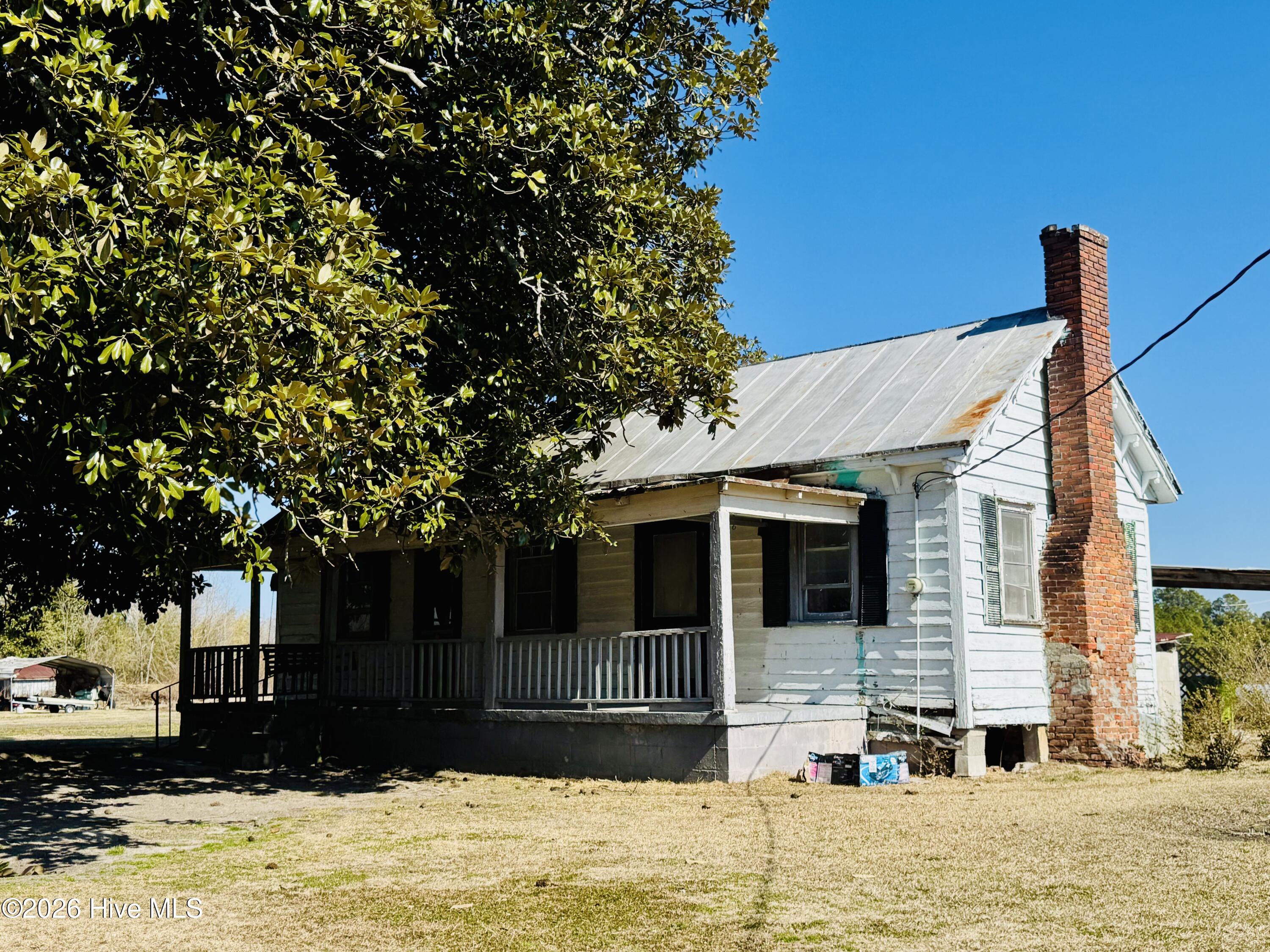 117 Tuscarora Rhems Road New Bern, NC 28562 - Photo 1 of 7 117 Tuscarora-Rhems
