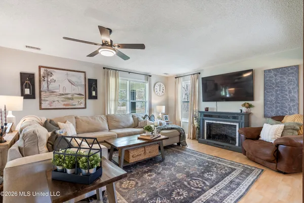 $299,900 | 2138 Bethel Road, Coldwater, MS 38618