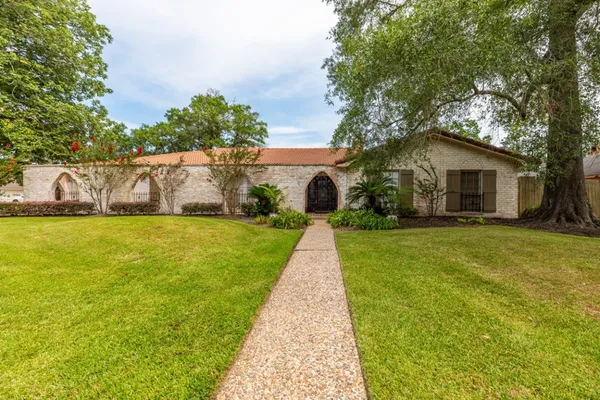 $400,000 | 5990 Pinkstaff Lane, Beaumont, TX 77706
