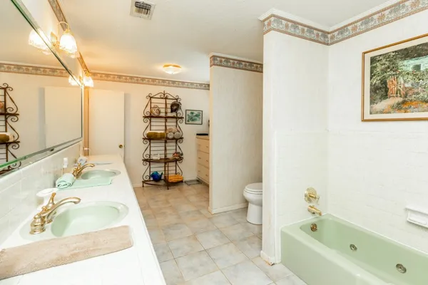 $400,000 | 5990 Pinkstaff Lane, Beaumont, TX 77706