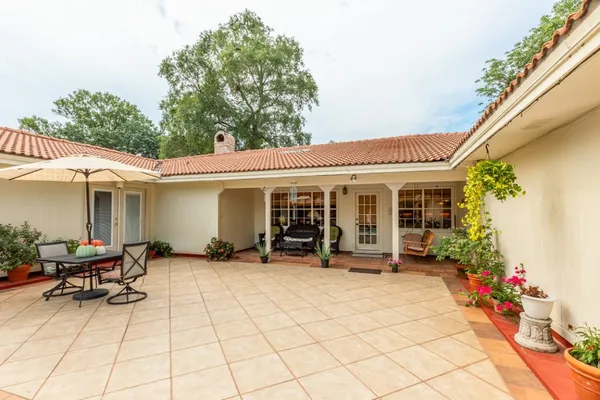 $400,000 | 5990 Pinkstaff Lane, Beaumont, TX 77706