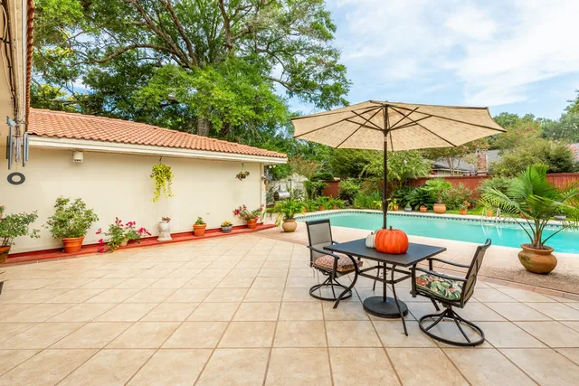 $400,000 | 5990 Pinkstaff Lane, Beaumont, TX 77706