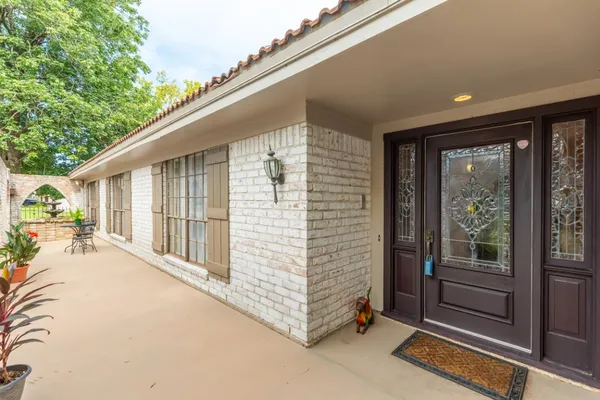 $400,000 | 5990 Pinkstaff Lane, Beaumont, TX 77706