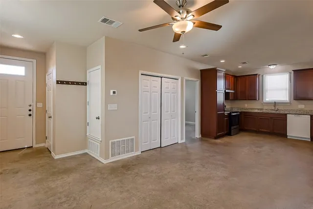 $1,350 | 1300 Hausman Drive, Unit A, Lockhart, TX 78644