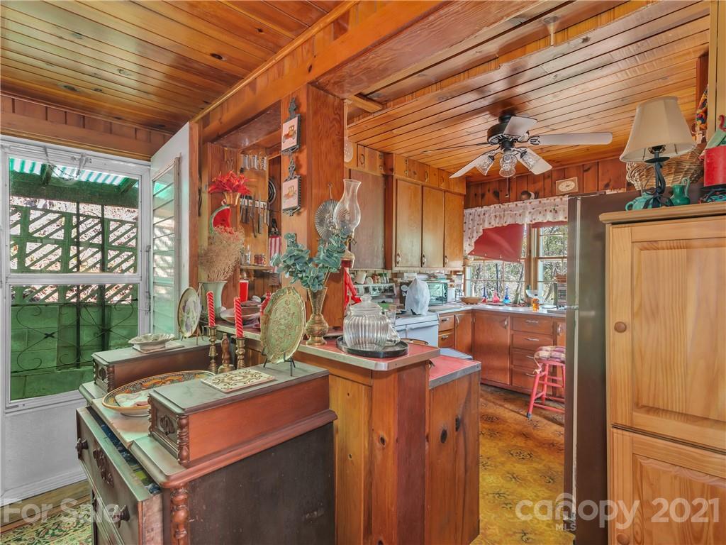 269 West Buzzard's Roost Road Cullowhee, NC 28723 - Photo 4 of 14 Gallery Image 4