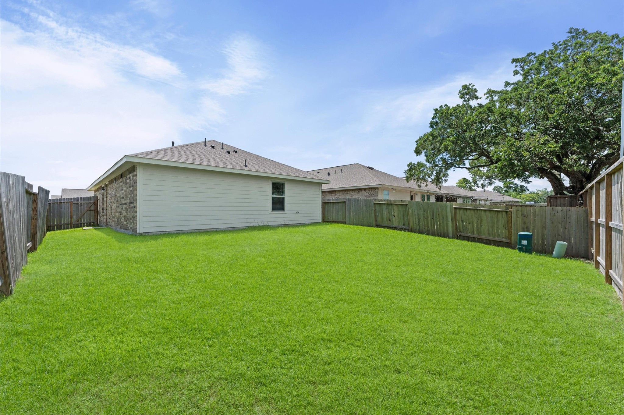 236 Bennett Street Angleton, TX 77515 - Photo 26 of 36