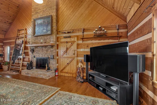 $1,950,000 | 1902 Fain Cemetery Road, Dandridge, TN 37725