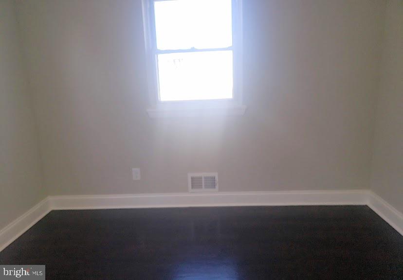 3729 Red Grove Road Baltimore, MD 21220 - Photo 20 of 41 Bed