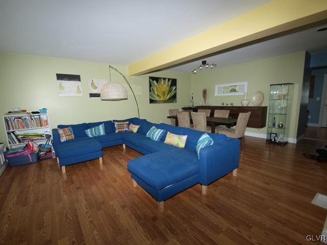 326 Mickley Road Whitehall, PA 18052 - Photo 4 of 18 Gallery Image 4