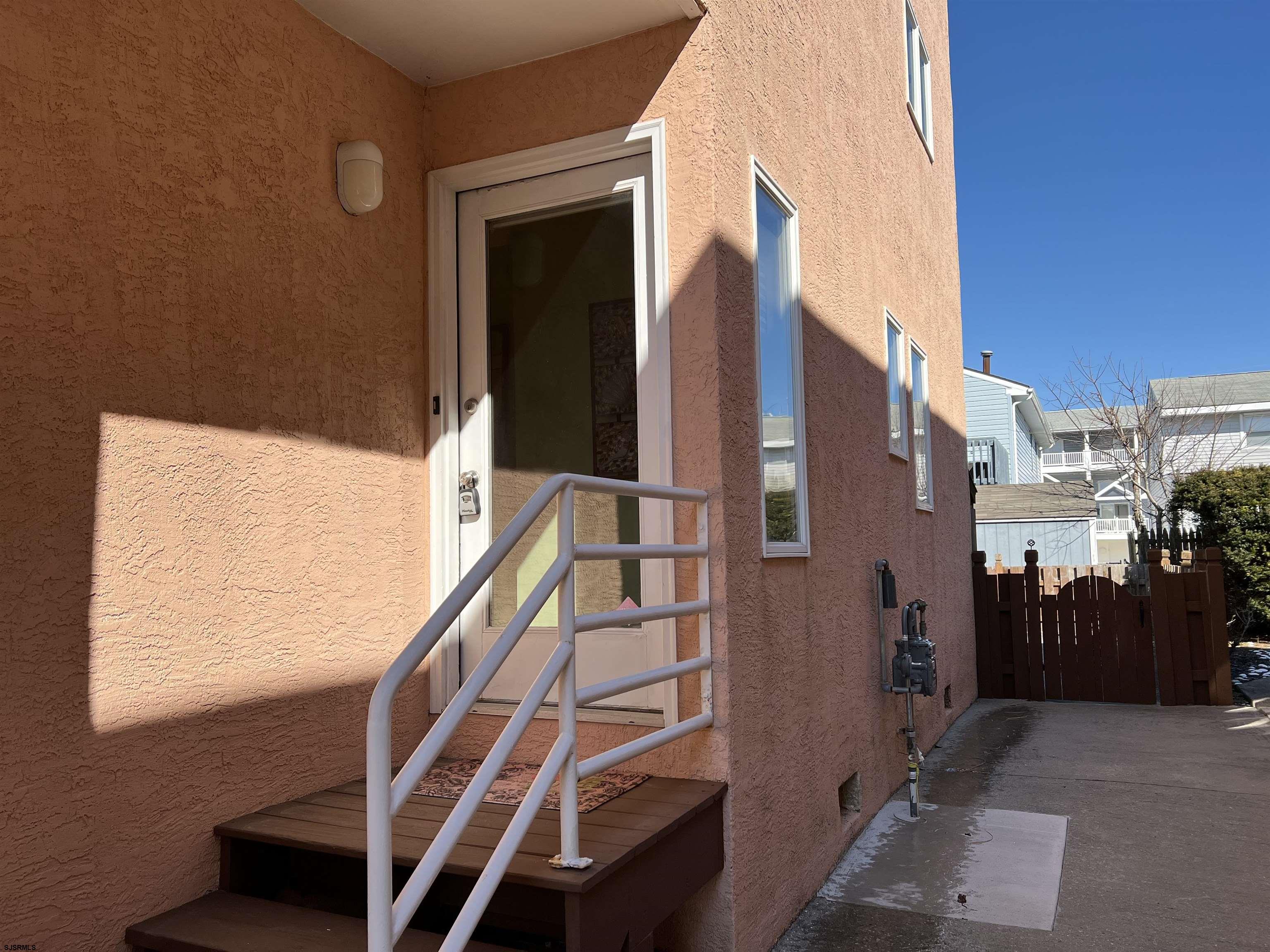 211 3rd Street North, Unit B Brigantine, NJ 08203 - Photo 5 of 52 a view of balcony