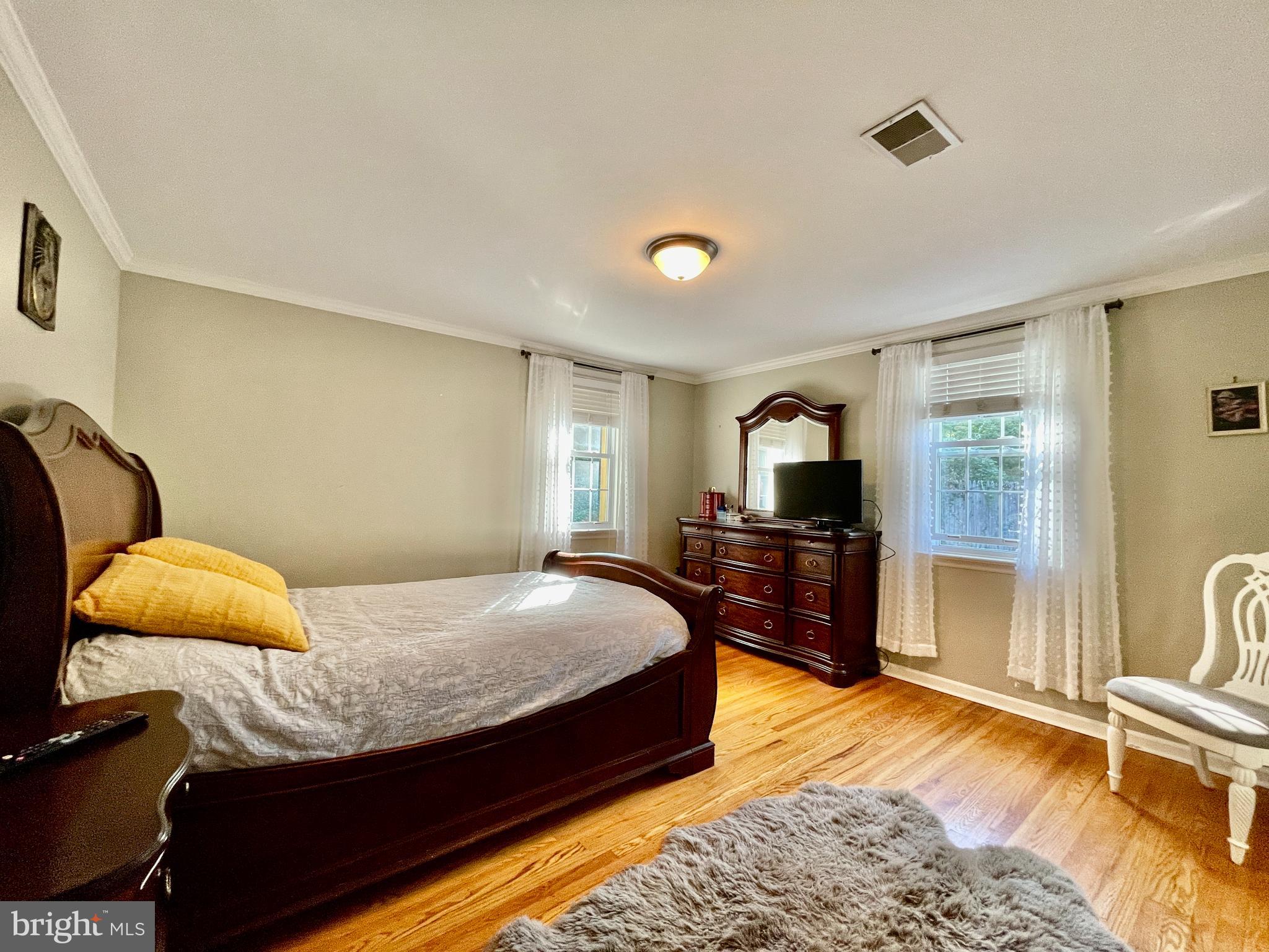 499 Irish Road Berwyn, PA 19312 - Photo 13 of 30 Primary Bedroom w/Furniture (Main Level)