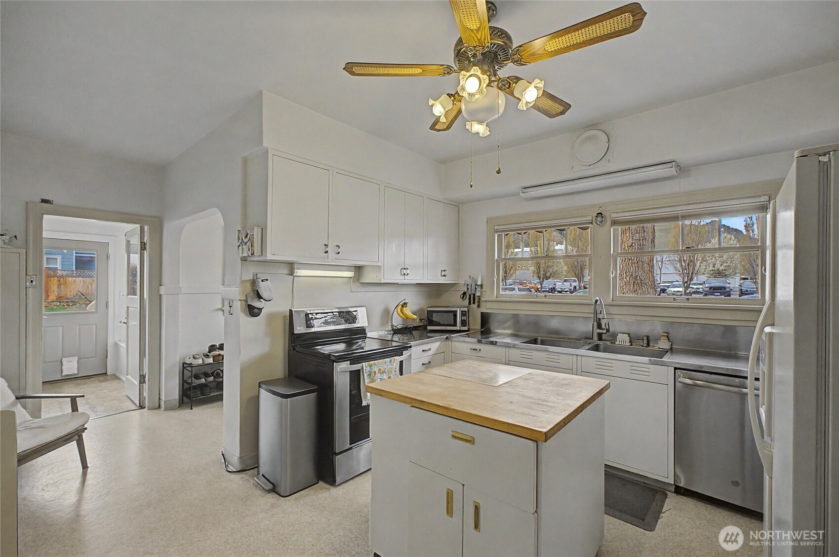 841 Red Apple Road Wenatchee, WA 98801 - Photo 22 of 38