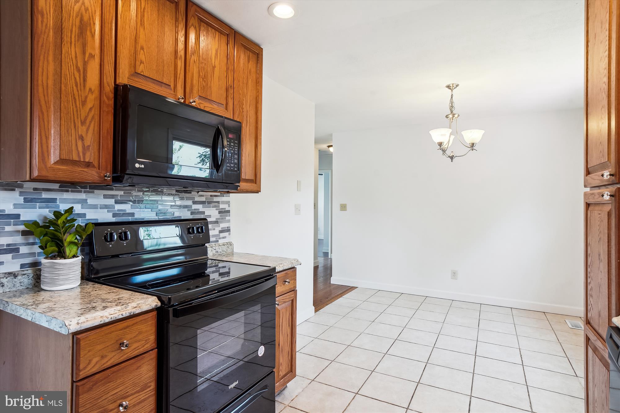 154 Sullivan Road Westminster, MD 21157 - Photo 9 of 56 Gallery Image 9