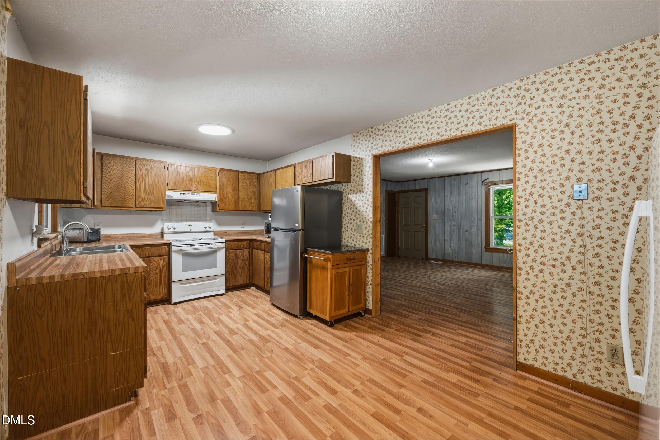956 Holden Road Youngsville, NC 27596 - Photo 10 of 28 13 -956 holden rd, interior, kitchen