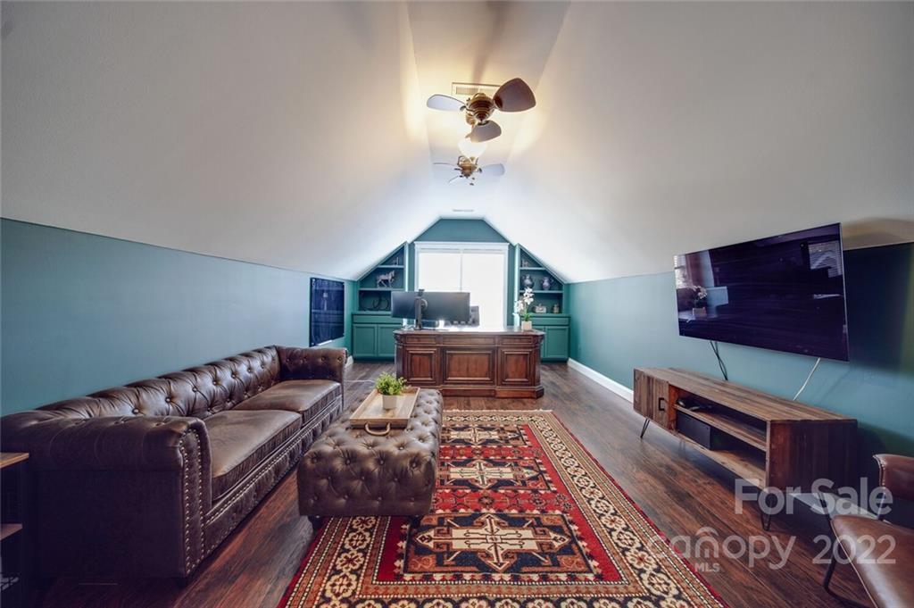 220 Mills Lane Fort Mill, SC 29708 - Photo 28 of 42 a living room with furniture and a rug