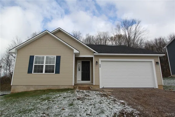 $545,000 | 214 Tall Tree Lane, Lysander, NY 13027