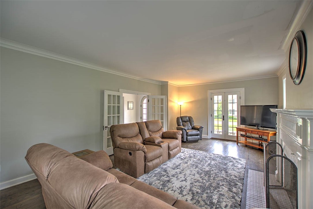 2064 West William Street Decatur, IL 62522 - Photo 8 of 27