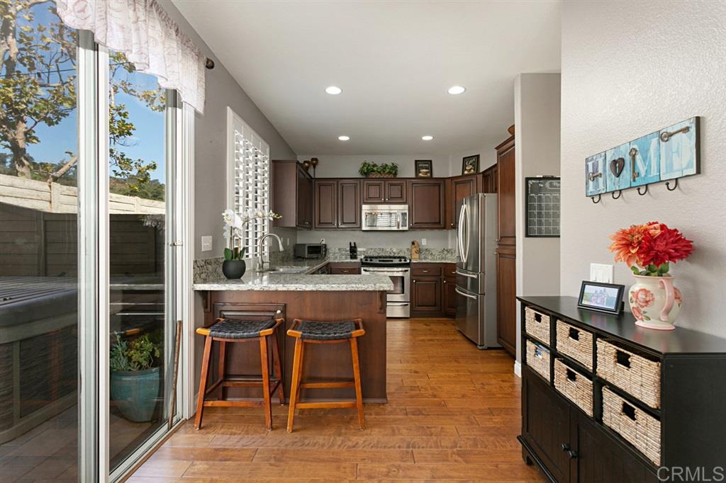 1004 Cottage Way Encinitas, CA 92024 - Photo 9 of 25 Gallery Image 9