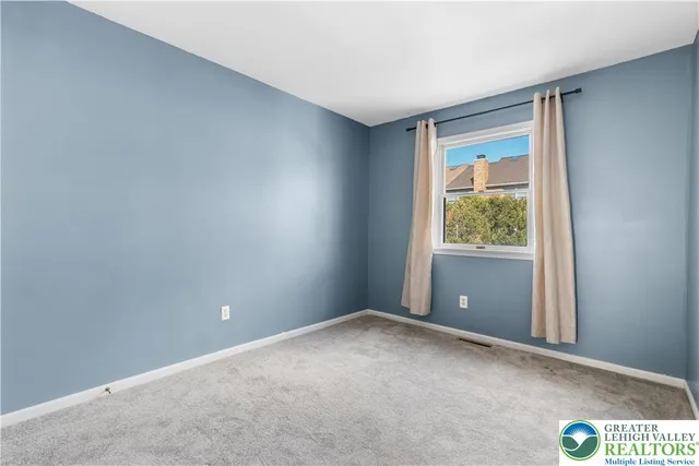 $2,700 | 1885 Redwood Drive, Whitehall, PA 18052