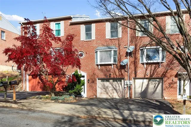 $2,700 | 1885 Redwood Drive, Whitehall, PA 18052