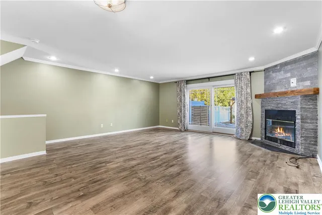 $2,700 | 1885 Redwood Drive, Whitehall, PA 18052